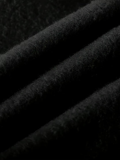 A Two-Piece Cartoon Printed Fleece Hoodie and Long Pants Set for a Newborn Baby Boy in Autumn and Winter